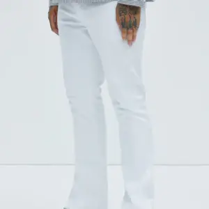 Cornell Flare Jeans